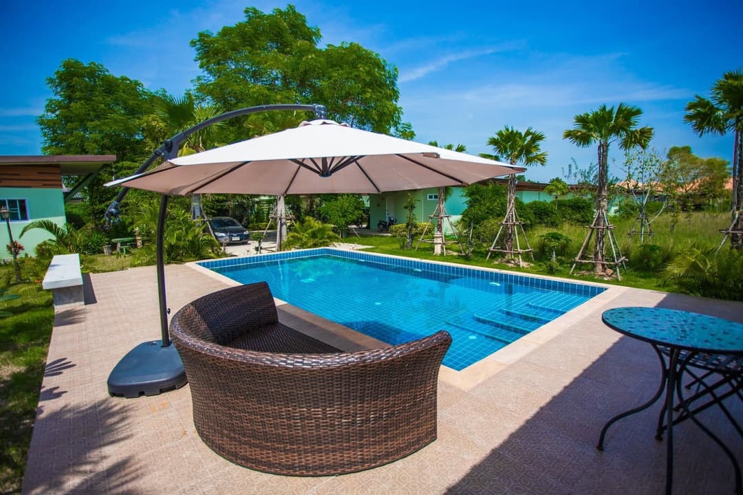 มีแอนด์ทรีวิลล่า (Me And Tree Villa)