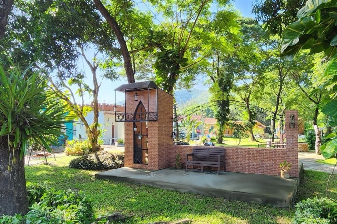 โอโซโน่ รีสอร์ต (Ozono Resort)