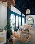 เดอะ ลูน่า บีช เฮาส์ (The Lunar Beach House)