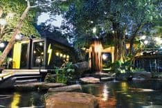 สโลว์ไรด์คอฟฟี่แอนด์คาเฟ่ (Slow Ride Coffee & Cafe)