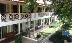 เรือนดอกแก้วรีสอร์ท (Ruan Dok Kaew Resort)