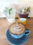 ดี-มะนี-ตะ (D’manita Cafe)