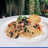 ฮีมน์คาเฟ่ เฮ้าส์ แอนด์ มิวสิค (Hymn Cafe House & Music)