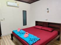 ปูม้ารีสอร์ท หาดเจ้าหลาว (Pooma Resort)