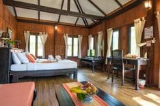ไทยไลฟ์ โฮมสเตย์ รีสอร์ท แอนด์ สปา (ThaiLife Homestay Resort & Spa)