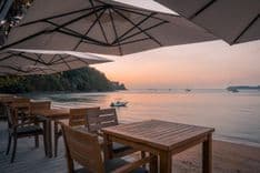 เดอะมูริง รีสอร์ท (The Mooring Resort)