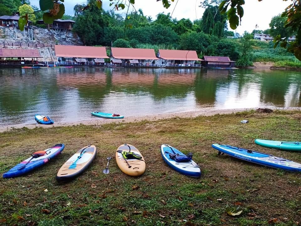 ริมแม่น้ำรีสอร์ท (Rimmaenam Resort)