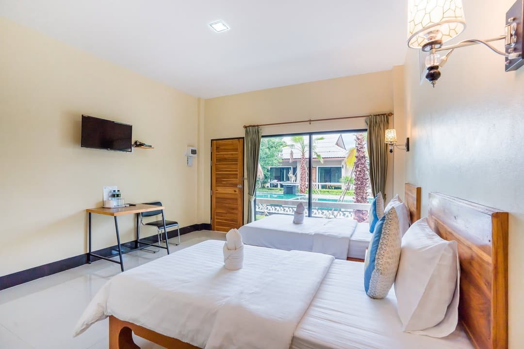 ต้นตาลรีสอร์ต ชะอำ (Tontan Resort Cha-am)