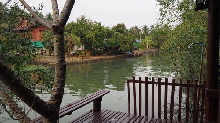 บ้านสวนลีลาวดี รีสอร์ท อัมพวา (Baan Suan Leelawadee Resort Amphawa)