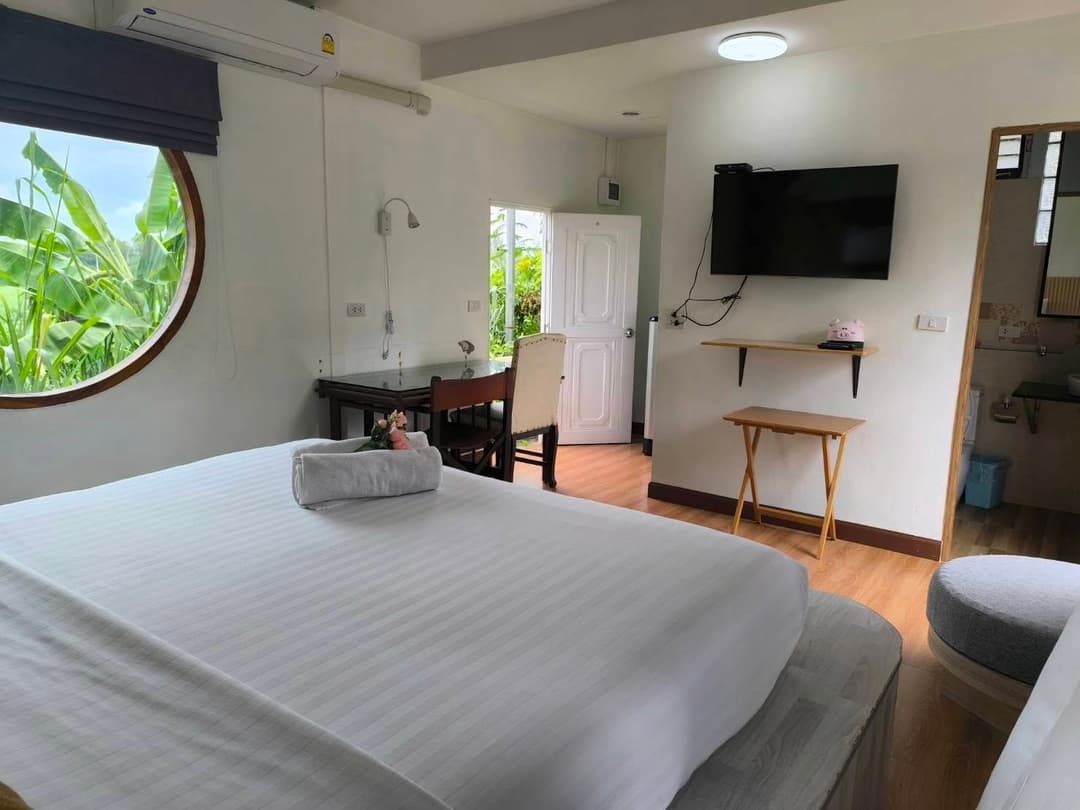 ฟิว อเกน รีสอร์ท (FEEL AGAIN RESORT)
