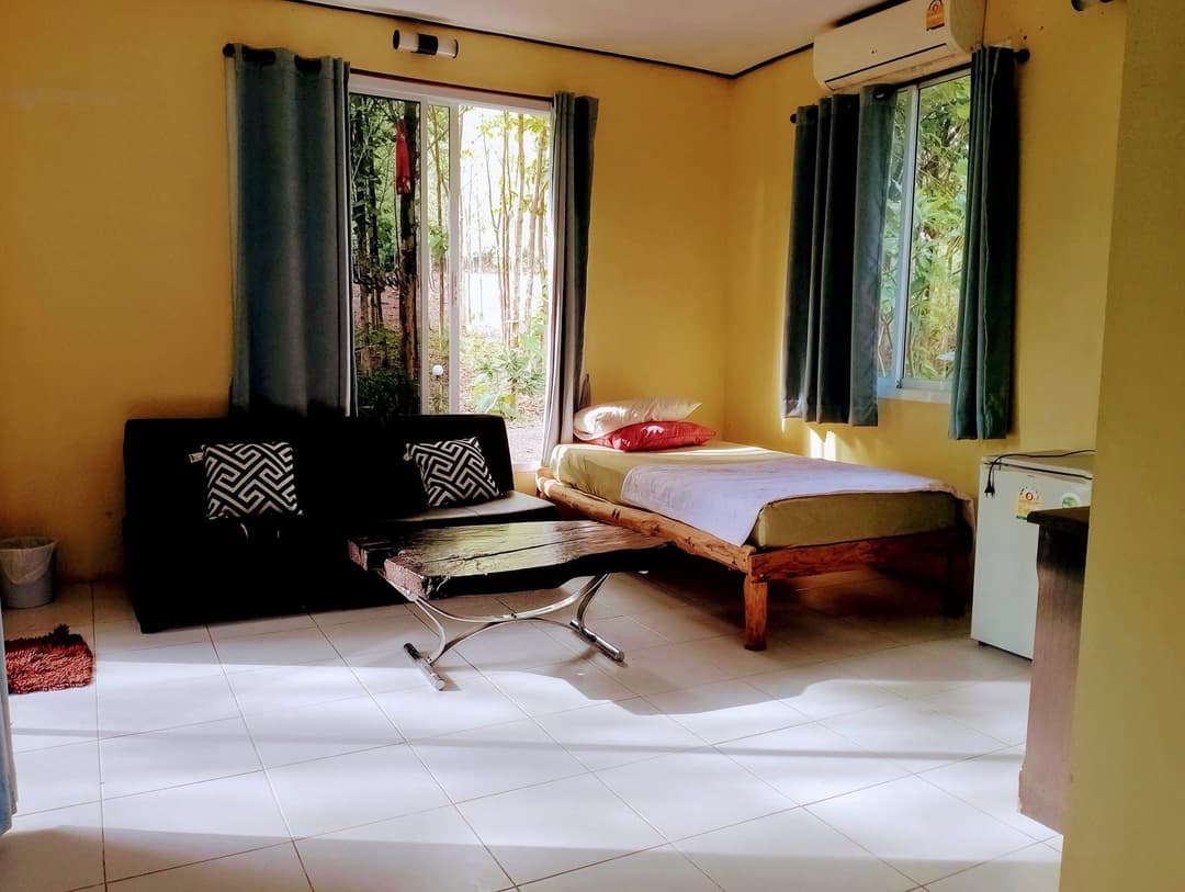 บ้านไร่จอมทอง รีสอร์ท (Banrai Jomthong Resort)
