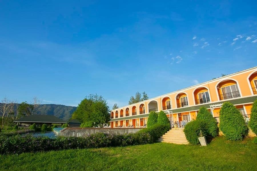 ออโรร่า รีสอร์ท เขาใหญ่ (Aurora Resort Khaoyai)