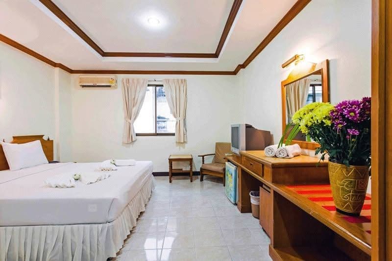 บี บ้าน พาราไดส์ โฮเทล (BE Baan Paradise Hotel)