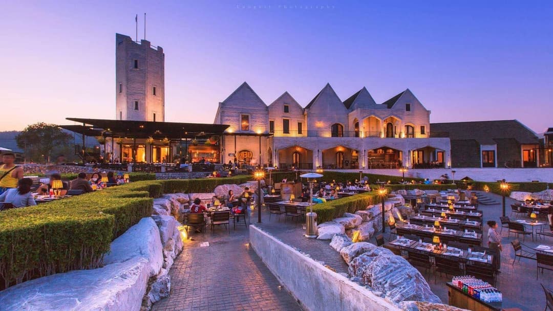 มิดวินเทอร์ เขาใหญ่ (Midwinter Khaoyai)