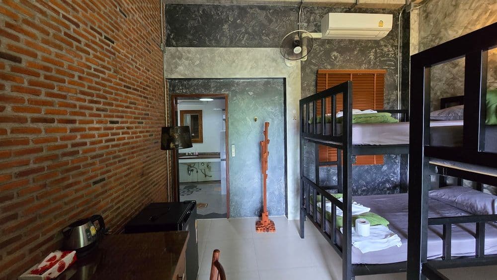 บ้านไร่แทนไทฟาร์มสเตย์ (Tantai Farm Stay)