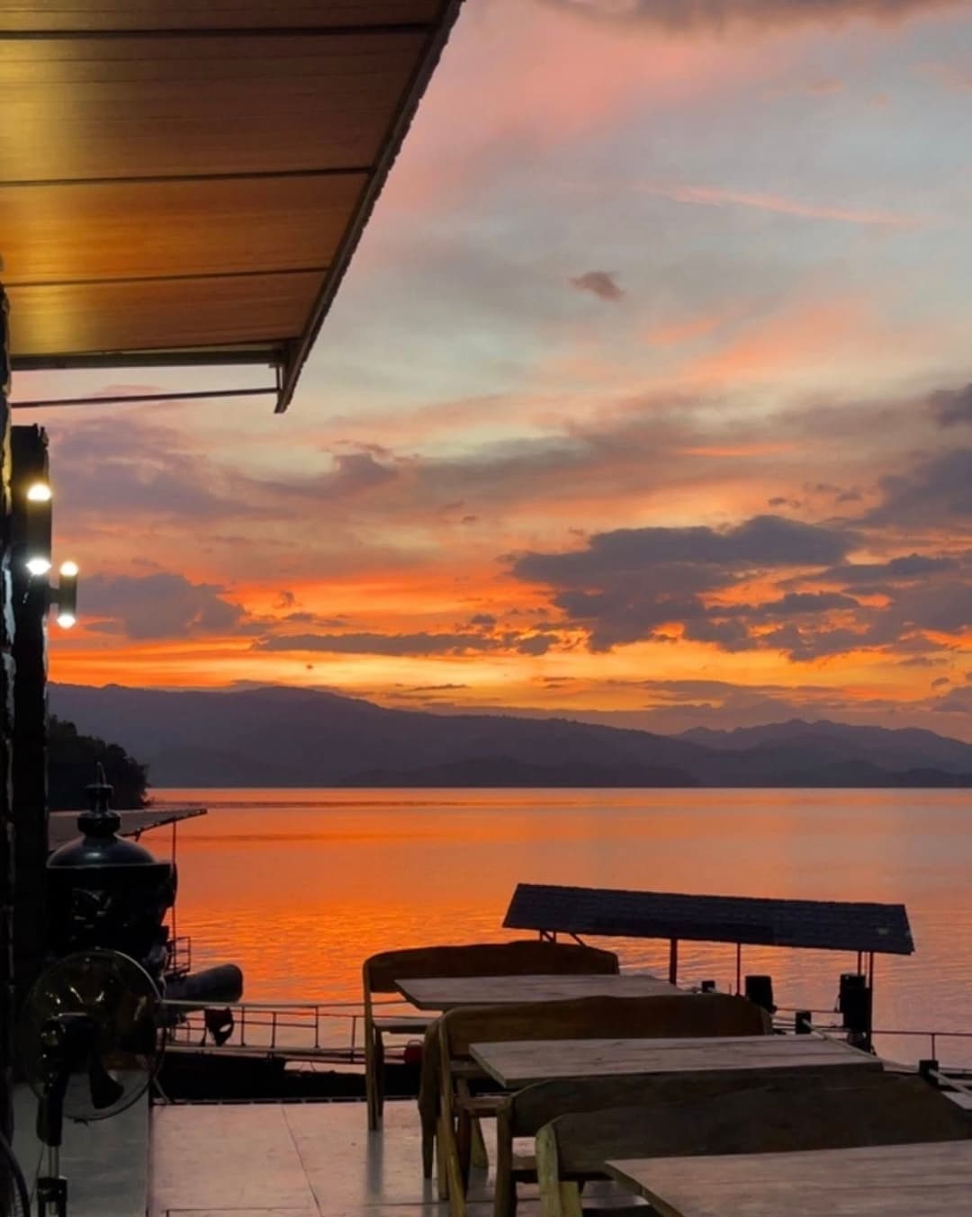 ภูนกเงือก รีสอร์ท (Hornbill Hill Resort)