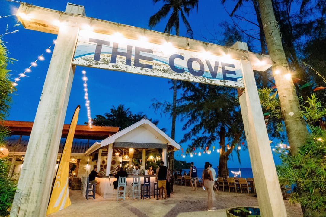 เดอะโคฟ (The Cove)