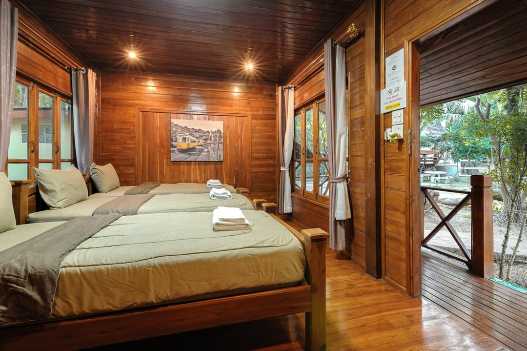 เด่นชัย ซิตี้ รีสอร์ท (Denchai City Resort)