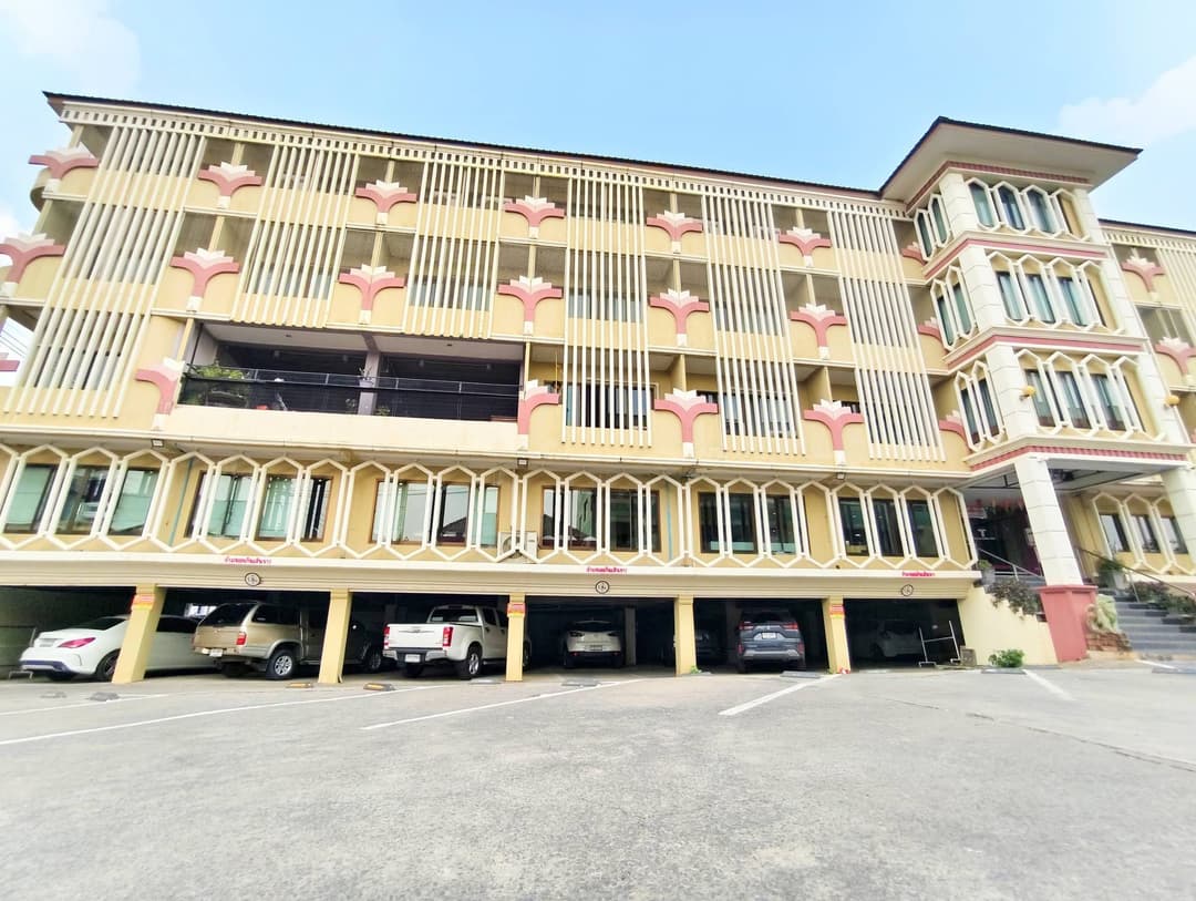 โรงแรม พูนสุขเรสซิเดนท์ (Poonsuk Residence Hotel)