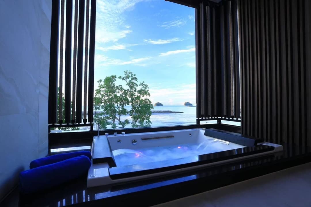 คลองวาฬ รีสอร์ท (Klongwan Resort)