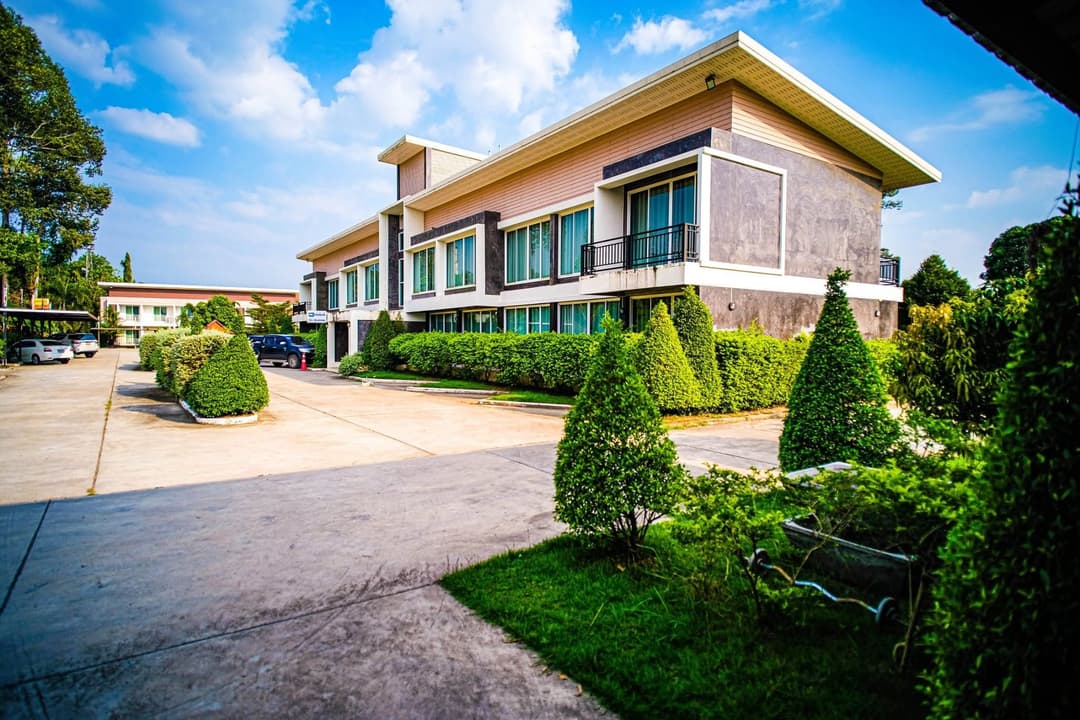 ลอฟท์ วิลล่า (Loft Village)