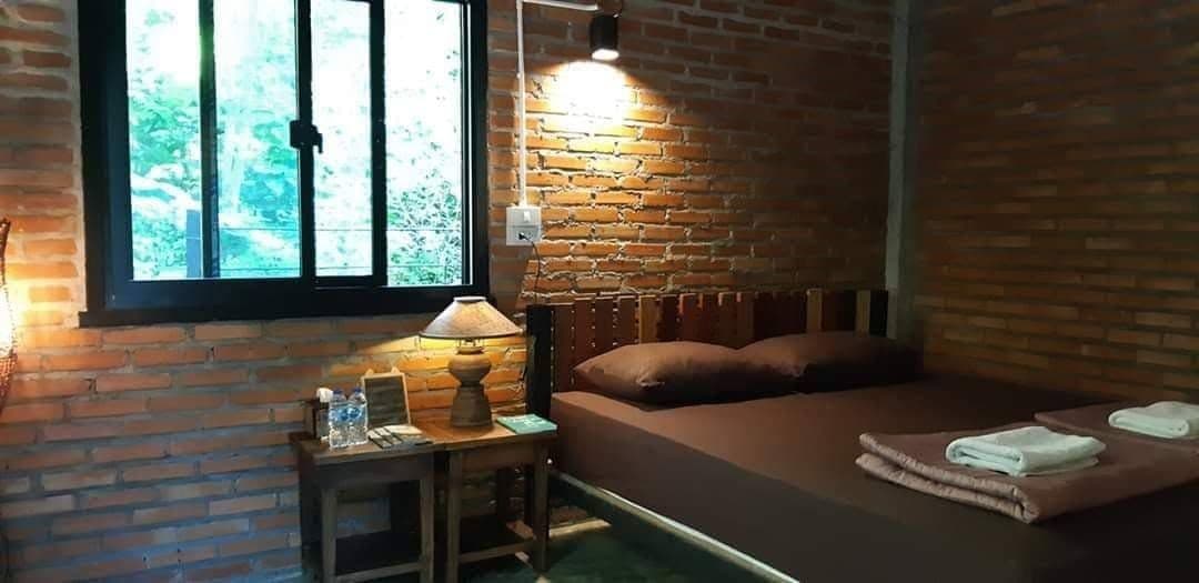 บี ฟอร์เรส (Bee forest)