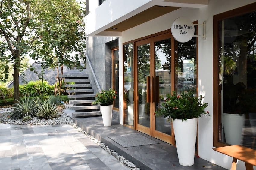ลิตเติล แพลนท์ คาเฟ่ แอนด์ เวค ปาร์ค (Little Plant Café & Wake Park)