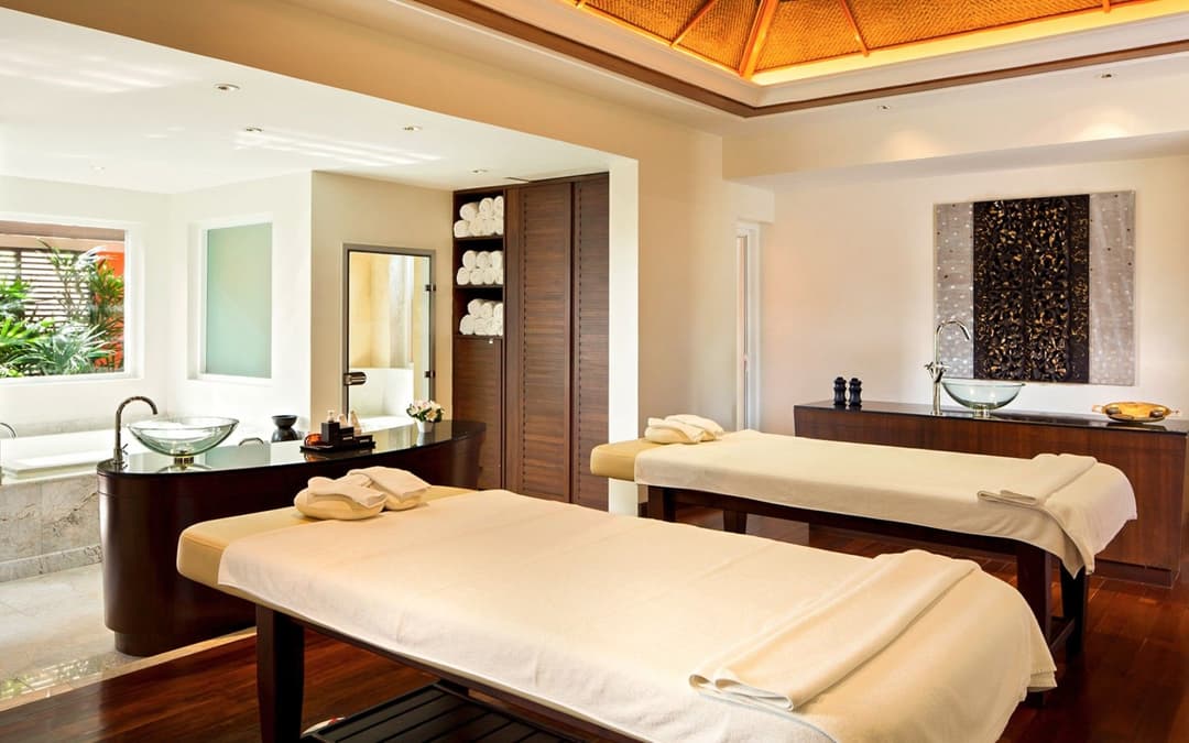 พูลแมนภูเก็ตพันวาบีชรีสอร์ท (Pullman Phuket Panwa Beach Resort)